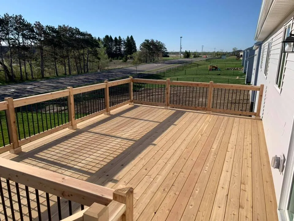 Residential & Commercial Decking